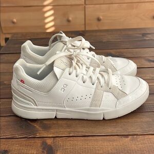 On The Roger Clubhouse Women’s Sneakers 9